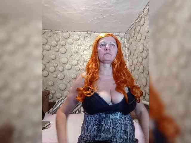 FameLara webcam