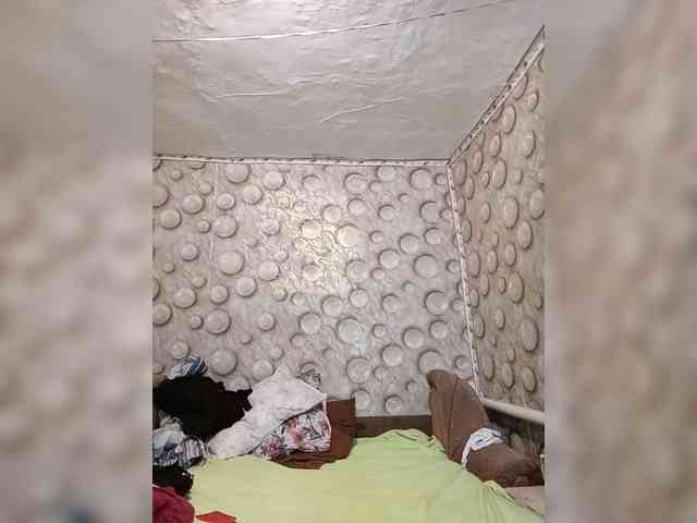 FameLara webcam