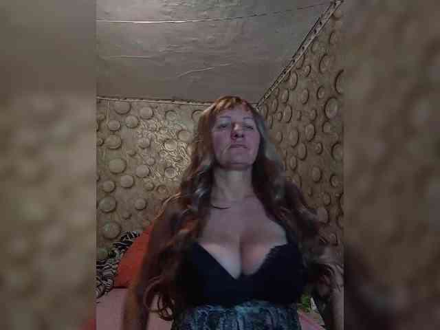 FameLara webcam