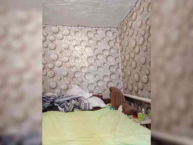 FameLara webcam