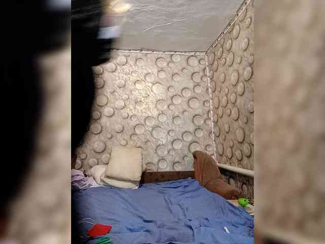 FameLara webcam