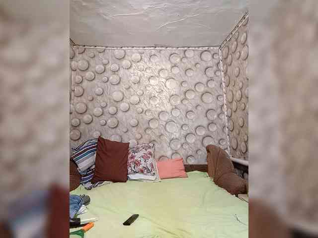 FameLara webcam