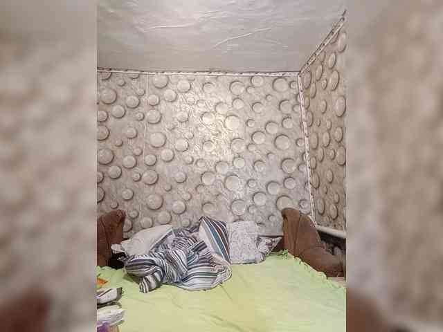 FameLara webcam