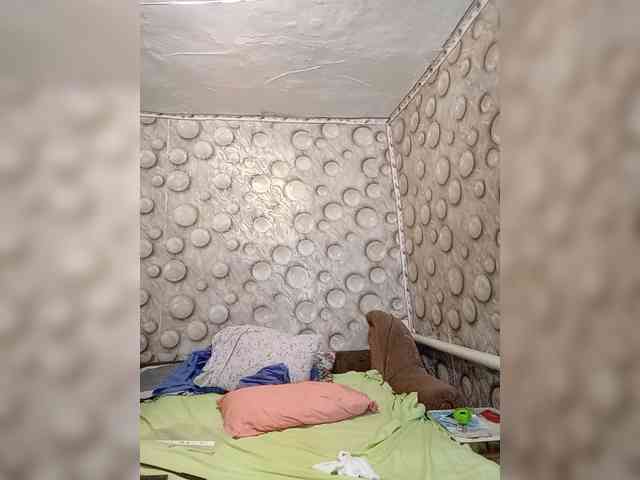 FameLara webcam