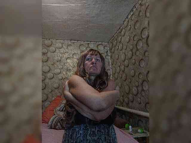 FameLara webcam