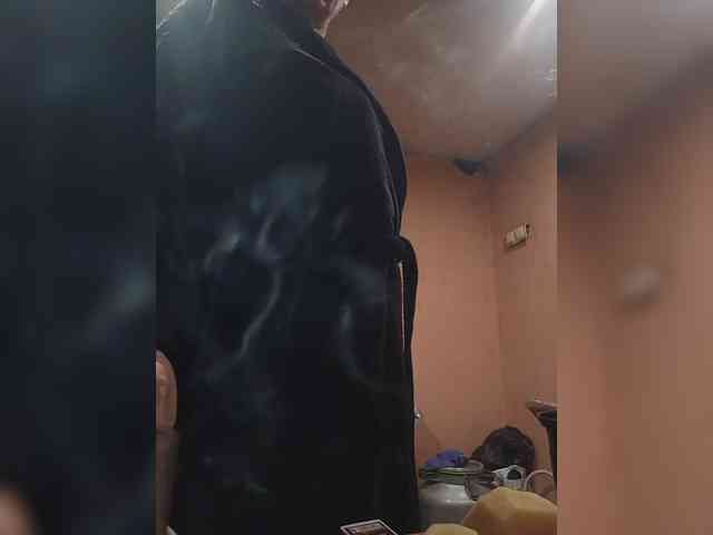 FameLara FameLara