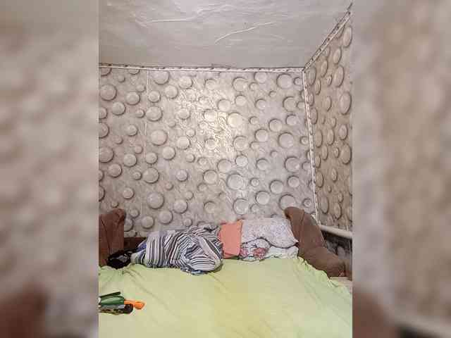 FameLara webcam