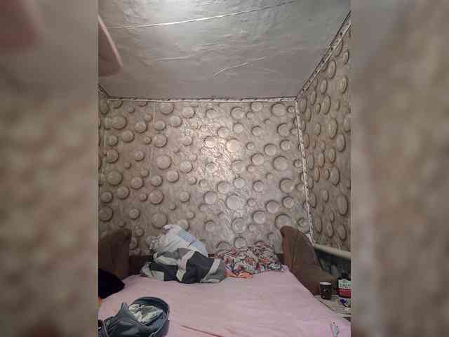 FameLara webcam