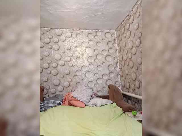famelara's live room