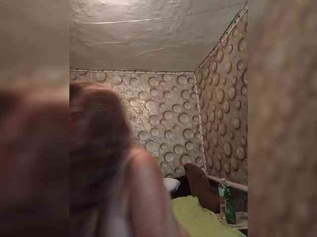 FameLara webcam