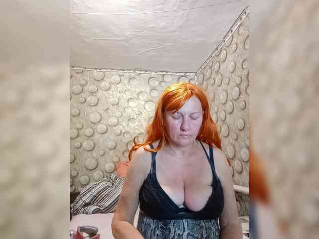 FameLara webcam
