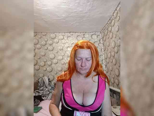 FameLara webcam
