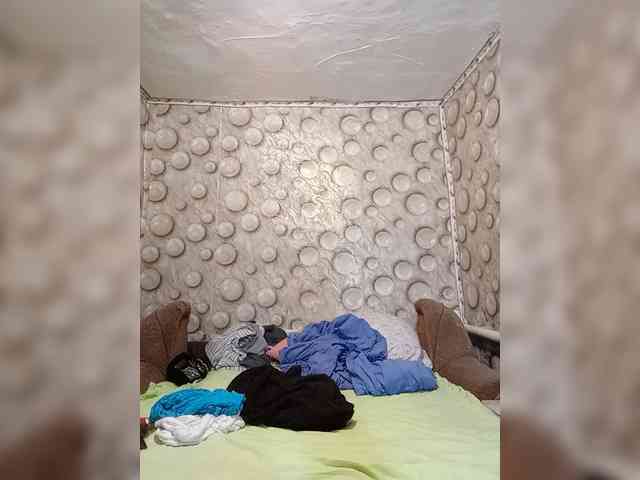 FameLara webcam