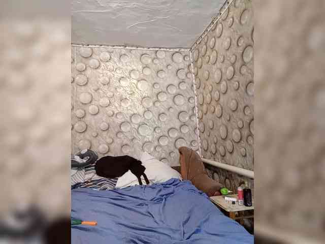 FameLara webcam