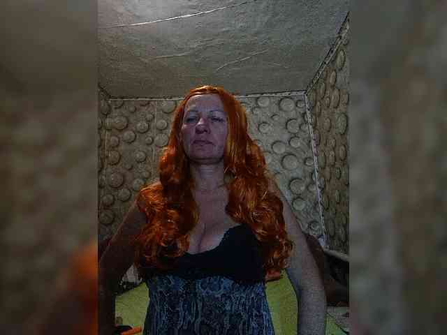 FameLara webcam