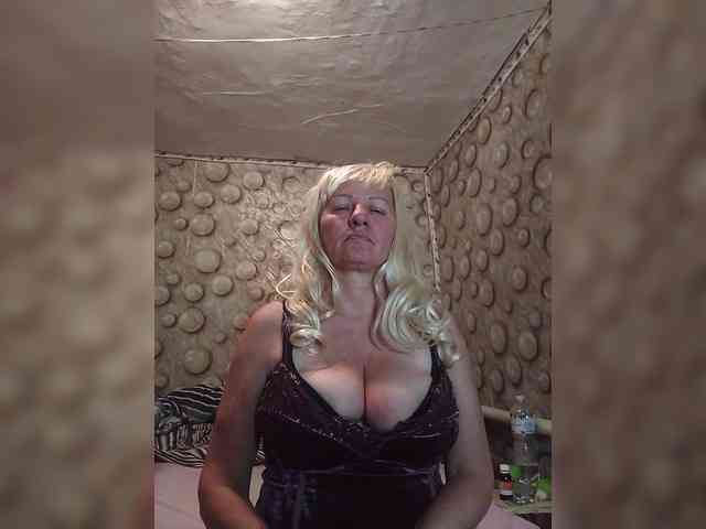 Модель: FameLara