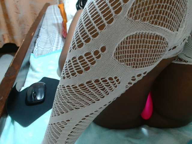 Swty-candy live cam on BongaCams