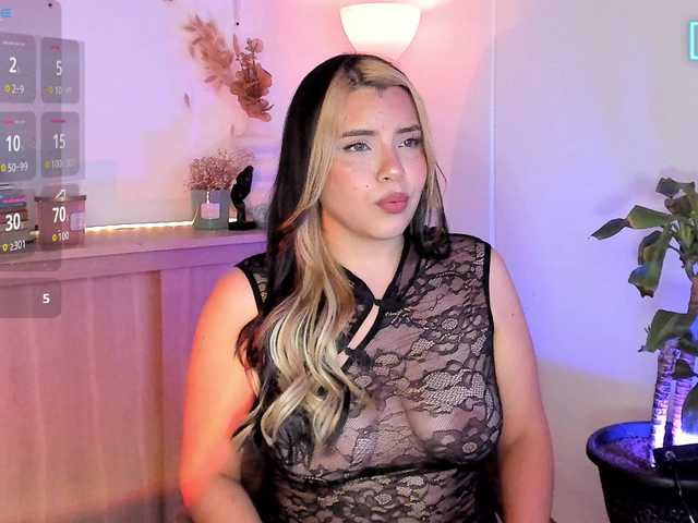 Val-kyrie live cam on BongaCams
