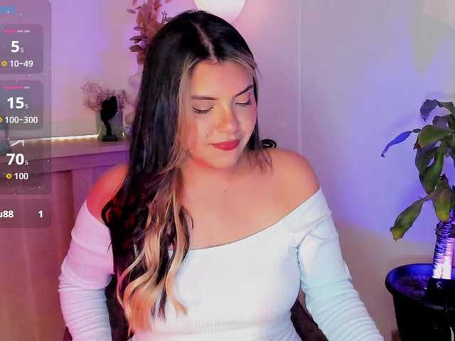 Val-kyrie live cam on BongaCams