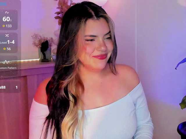 Val-kyrie live cam on BongaCams