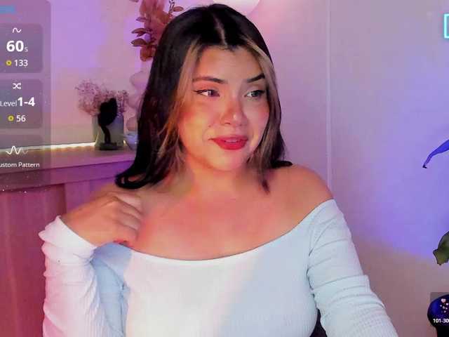 Val-kyrie live cam on BongaCams