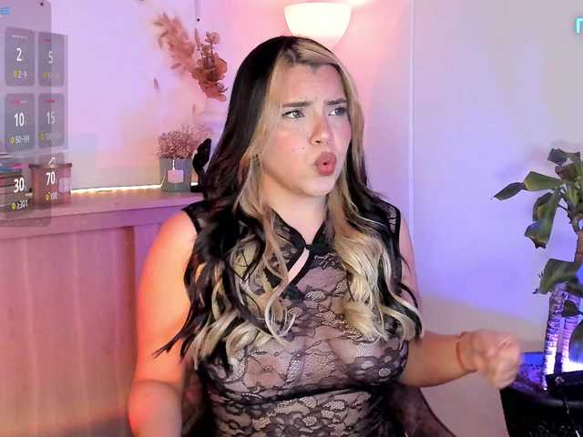 Val-kyrie live cam on BongaCams