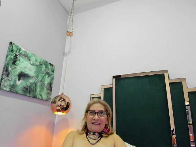 samantha-mature-