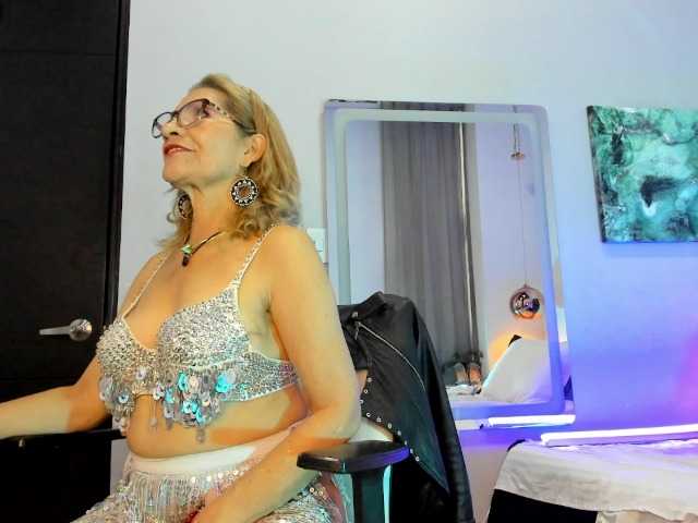 samantha-mature-
