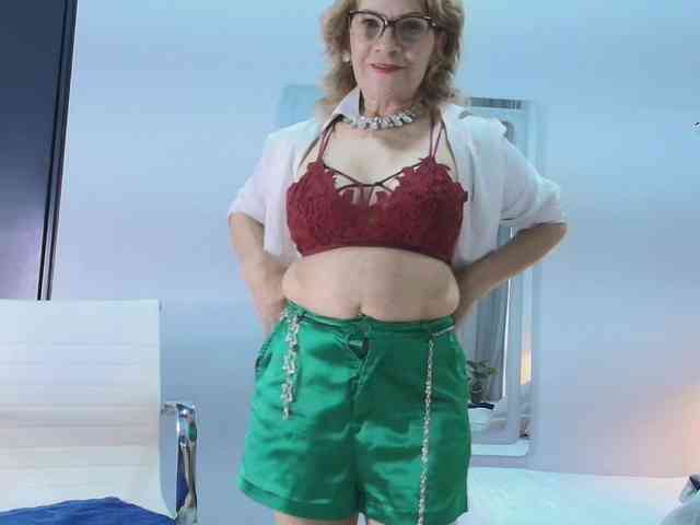 samantha-mature-