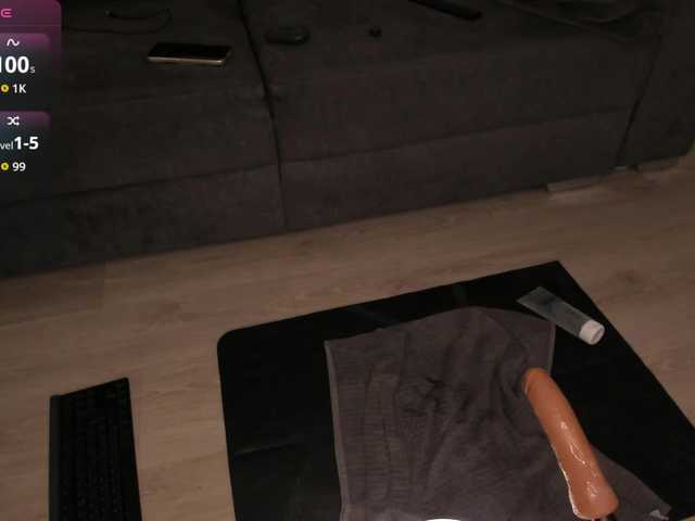 victoria-d-minds's BongaCams show and profile