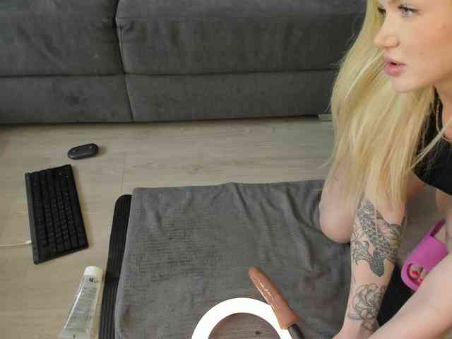 victoria-d-minds webcam