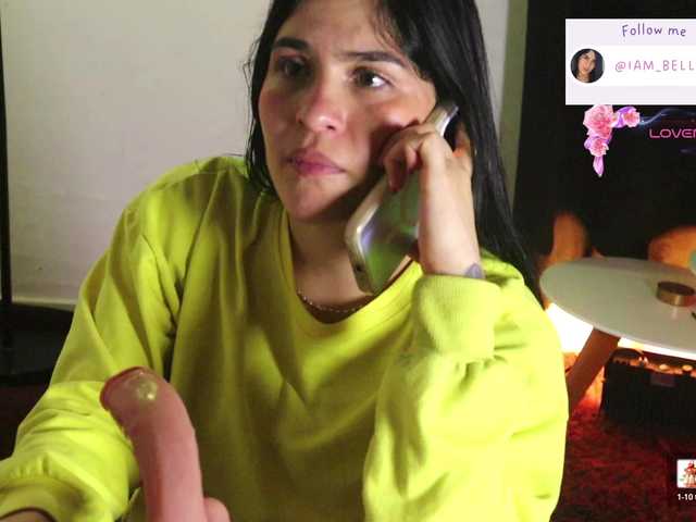 Yourtoybella live cam on BongaCams