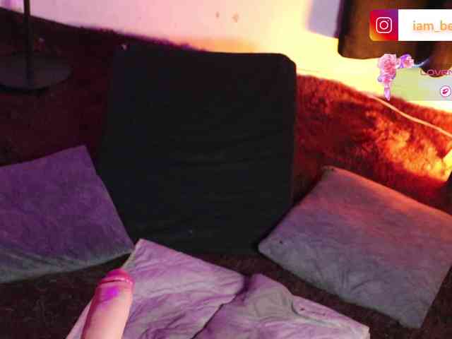 yourtoybella webcam
