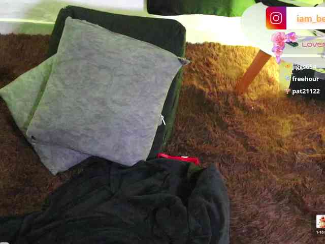 yourtoybella webcam