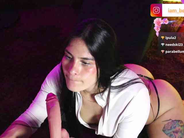 yourtoybella webcam