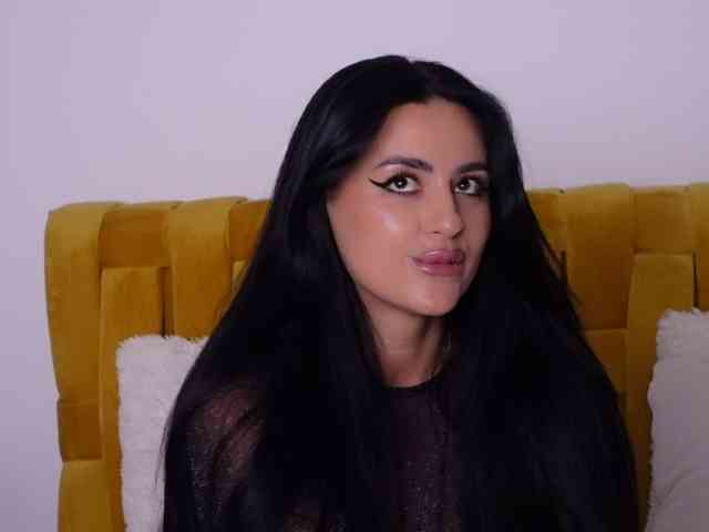 RanyaHermes webcam