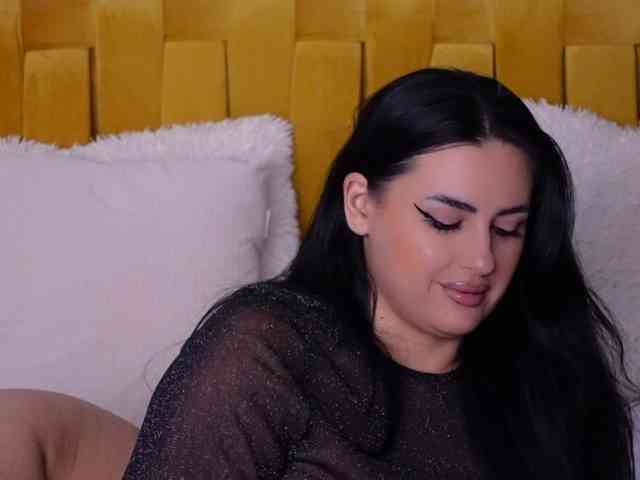 RanyaHermes webcam