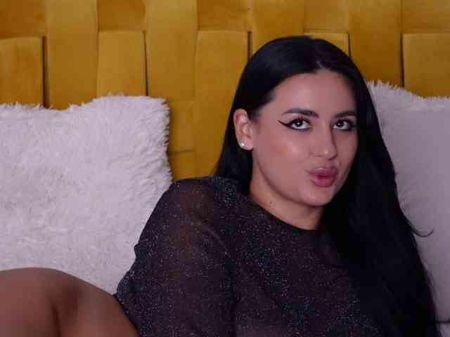 RanyaHermes webcam