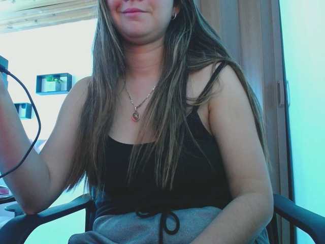 chantal-adams Live Cam on BongaCams