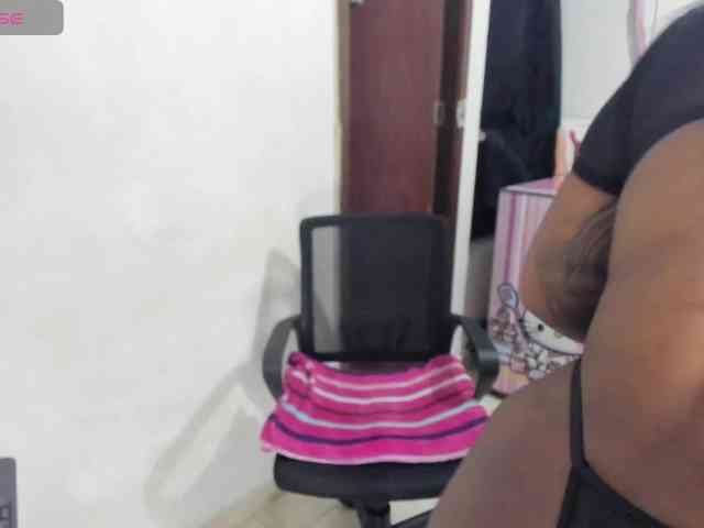 BrownieWithMilk webcam