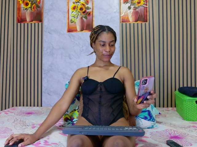 amarantha-love18 live cam on BongaCams
