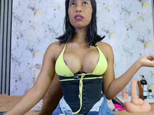 Modelo: amarantha-love18