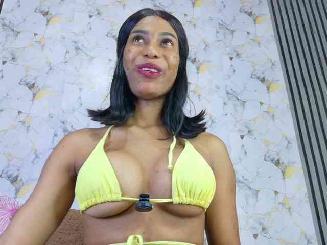 Modelo: amarantha-love18