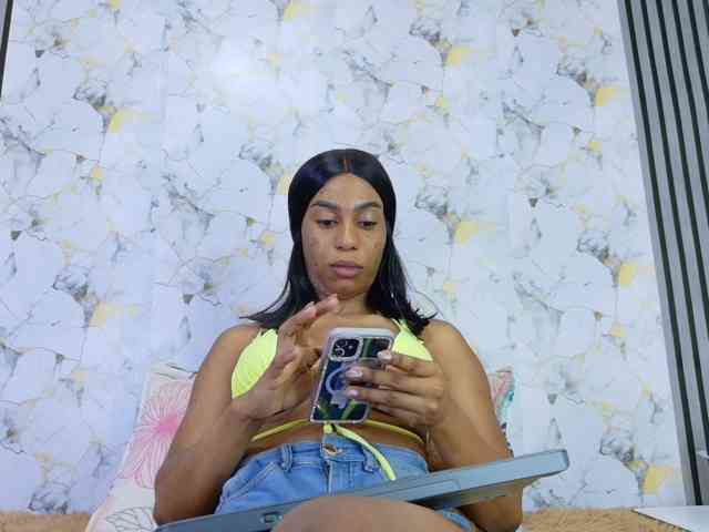 Modelo: amarantha-love18