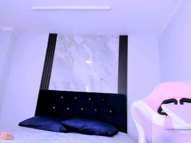 Keendall Live Webcam on BongaCams