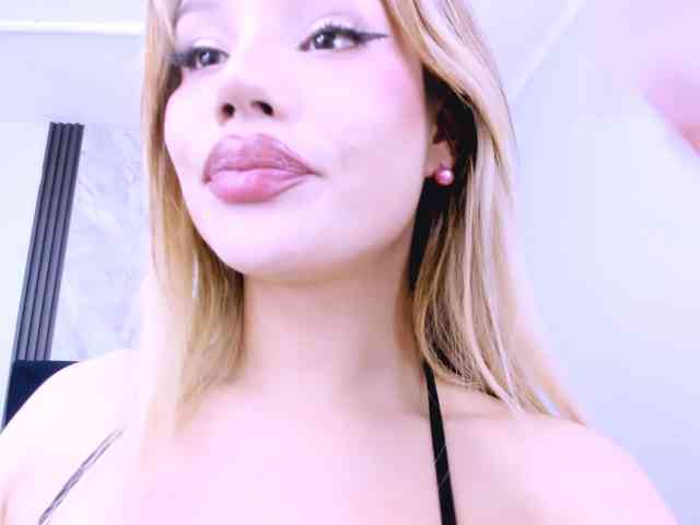 Keendall Sex Cam Show