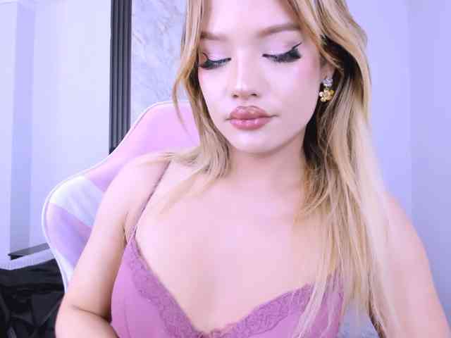 Keendall Sex Cam Show
