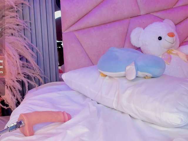 AlisseMiller live cam on BongaCams