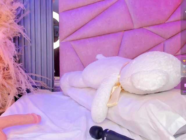 AlisseMiller live cam preview