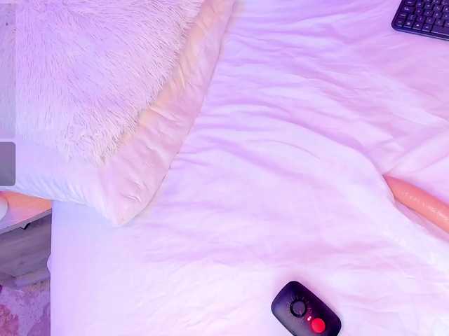 AlisseMiller live cam on BongaCams